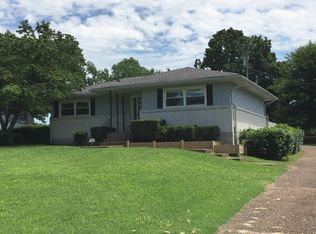 2809 Huntleigh Dr, Nashville, TN 37206