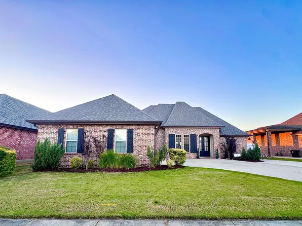 326 Ravensaide Dr, Houma, LA 70360