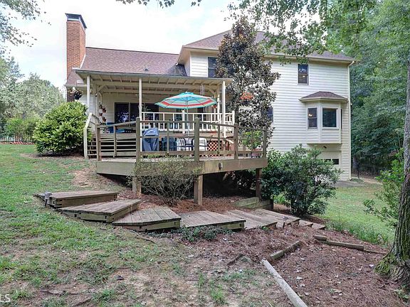 3rd image of 4081 Forest View Dr SE