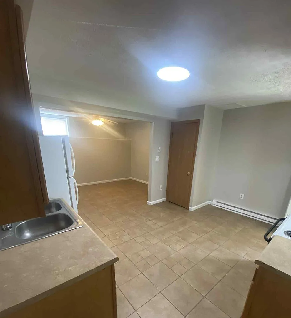 29 McCulloh St — Photo 4