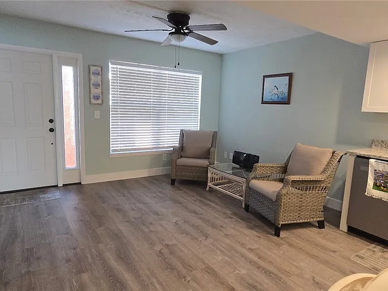 434 Tudor Dr #1H — Photo 11