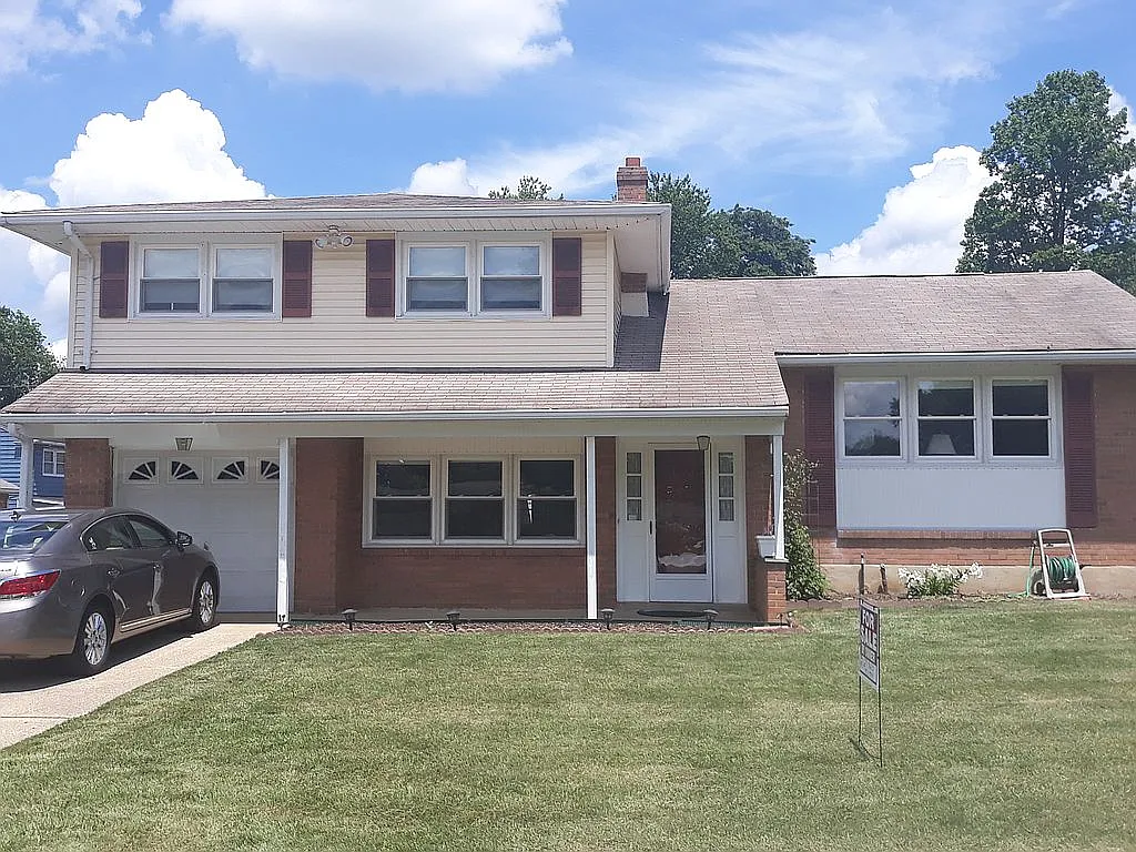2647 Heritage Farm Dr photo 1