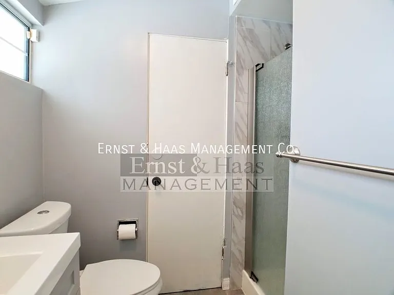 3310 E Curry St — Photo 30