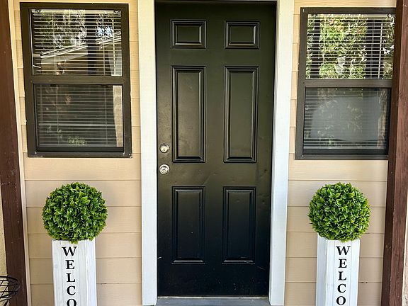 4th image of 1610 McDuff Ave S #2