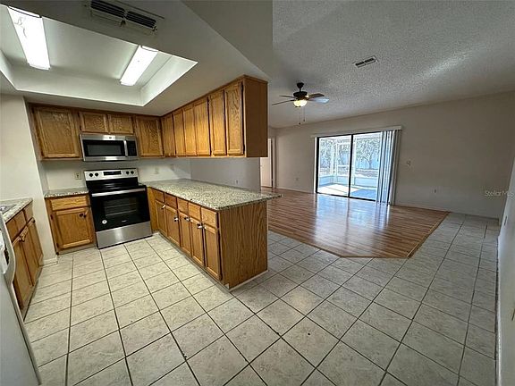 4th image of 5101 Elwood Rd