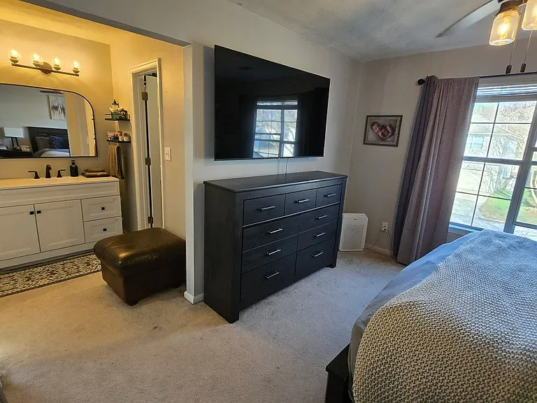 1480 Berkshire Dr — Photo 23
