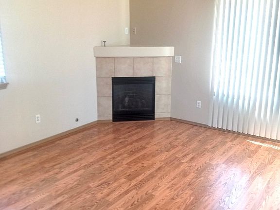Great Room with gas fireplace.>