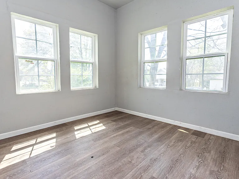303 N Cleveland Ave — Photo 14