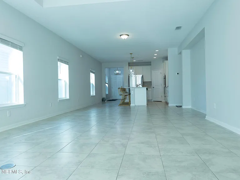 132 Starnberg Ct — Photo 11