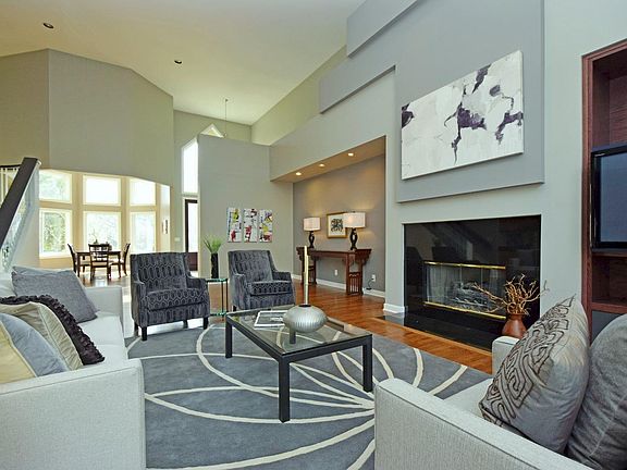 5th image of 7440 Stonemeadow Ln