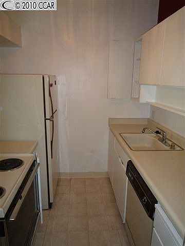 1st image of 300 N Civic Dr APT 309