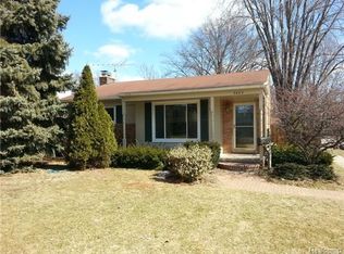 2802 Glenview Ave, Royal Oak, MI 48073