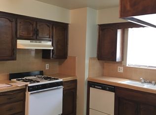 2528 W Mission Ct, Visalia, CA 93277