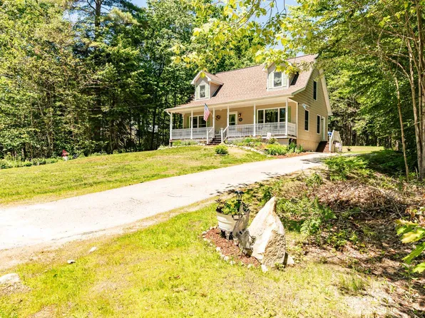11 Spruce Road, Middleton, NH 03887