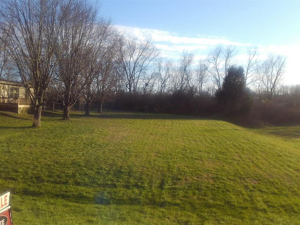 2nd image of 290 Palomino Dr