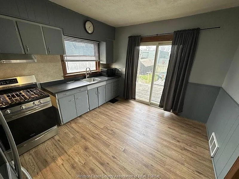 3 bed, $1,795 — Photo 3