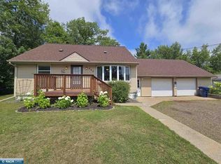 425 E 43rd St, Hibbing, MN 55746