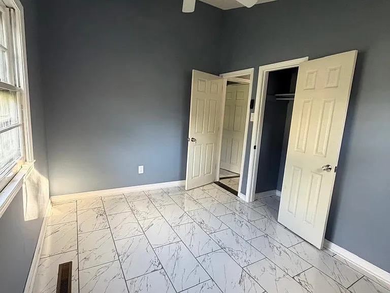4912 Delaware Dr — Photo 6