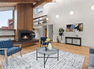 6425 Zinn Dr, Oakland, CA 94611
