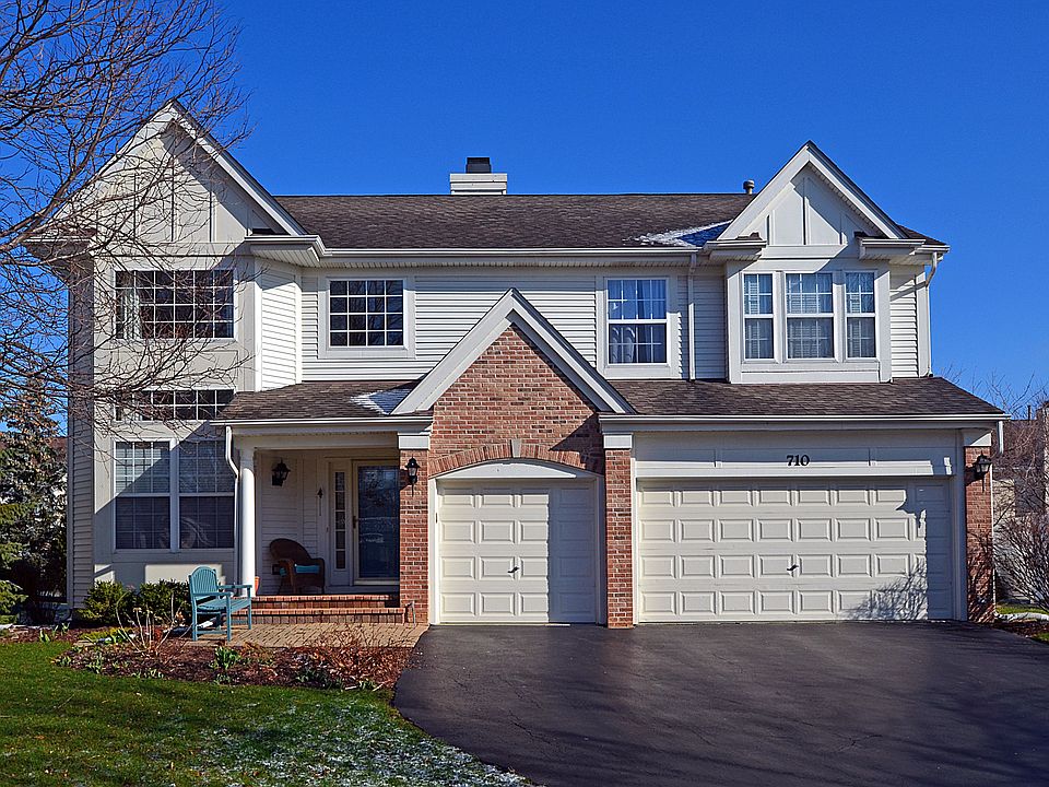 1st image of 710 E Cunningham Dr