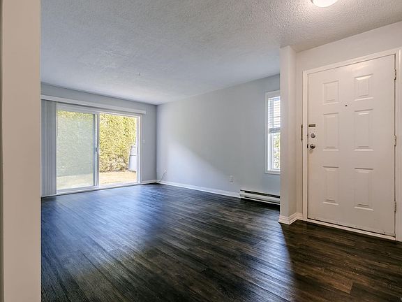 4th image of 450 Gail Pl #3