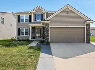 14102 Shamrock Dr, Redford, MI 48239