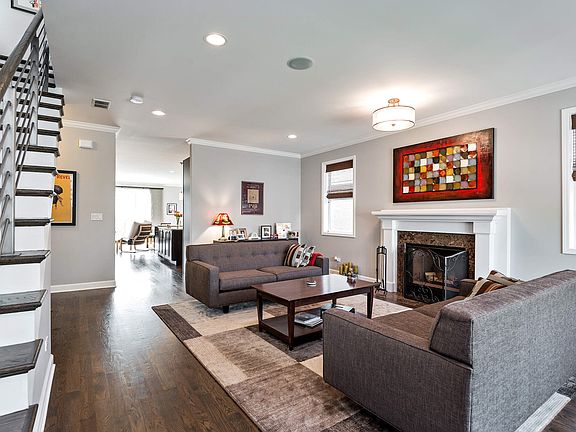Living Room/Kitchen