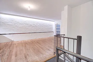 Rented by Urbane Brokerage