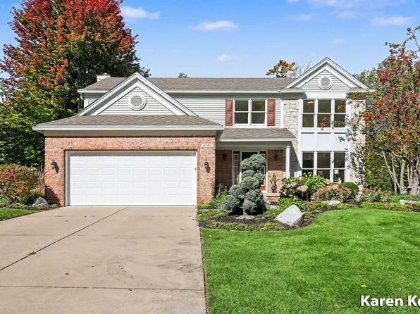 4561 Woodcreek Dr SE, Kentwood, MI 49546