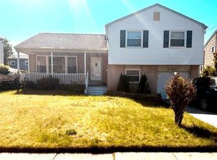 12 N Syracuse Dr, Cherry Hill, NJ 08034
