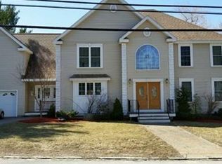 388 Oak St, Methuen, MA 01844
