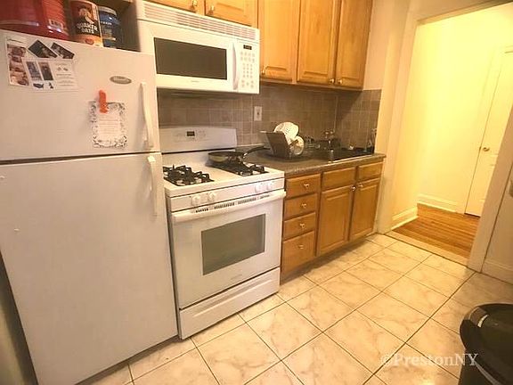 5th image of 301 W 22nd St APT 48