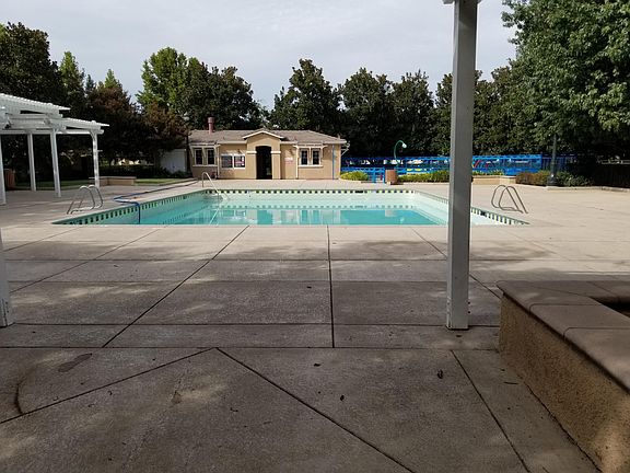 4th image of 6210 Harborview Dr