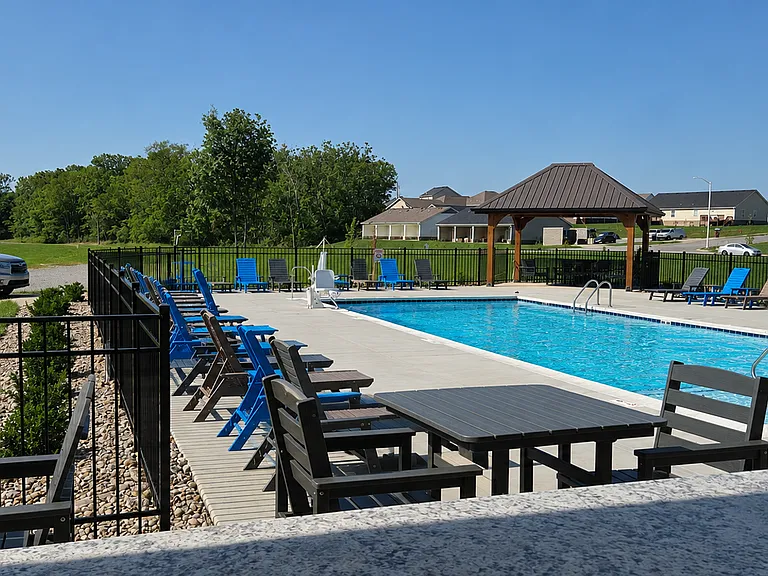 105 Pinnacle — Photo 1