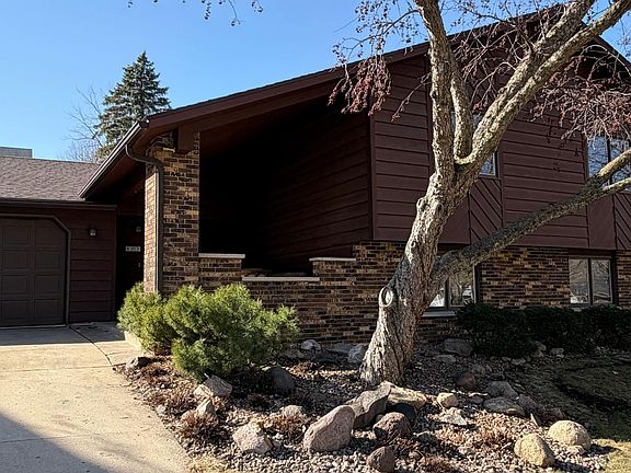 2nd image of 609 20th Ave SW