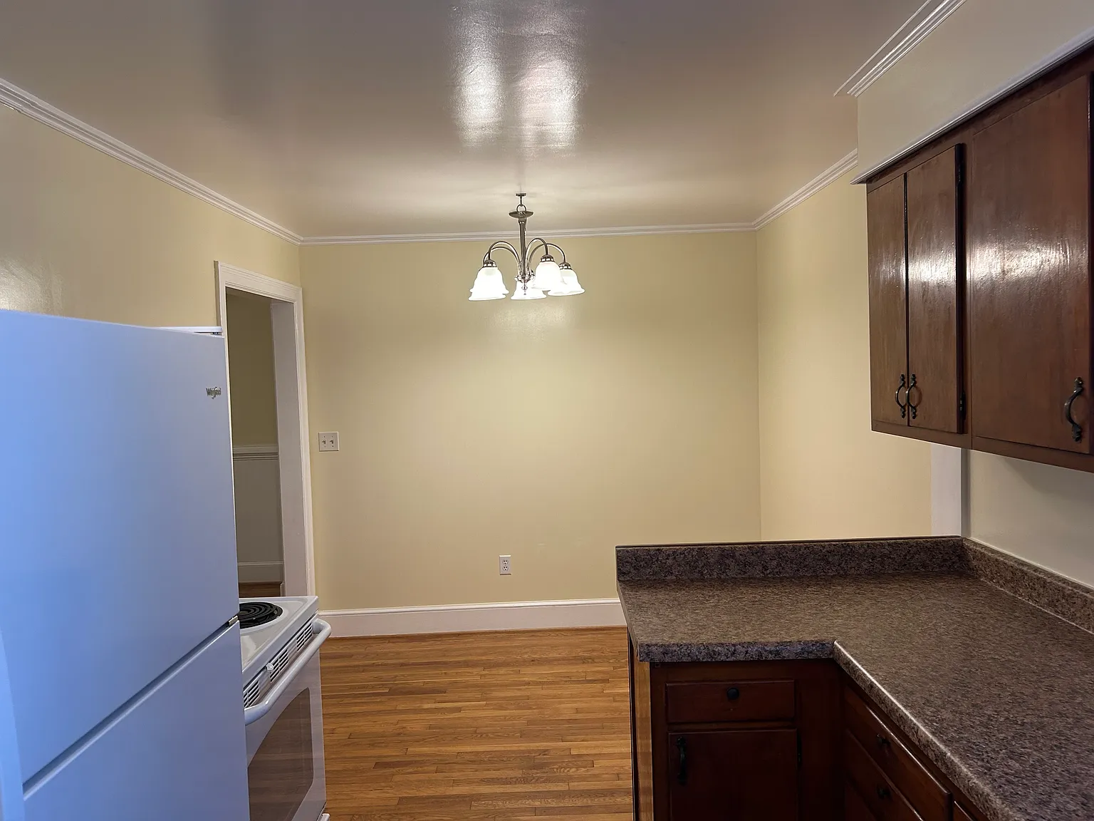 3 bed, 1400 sqft, $1,400 — Photo 3