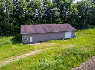 9676 Griffith Rd, Eaton Rapids, MI 48827