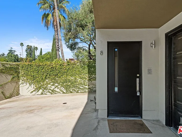 3023 Berkeley Ave #8 — Photo 6