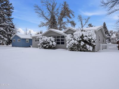 1507 14th Ave S, Grand Forks, ND, 58201