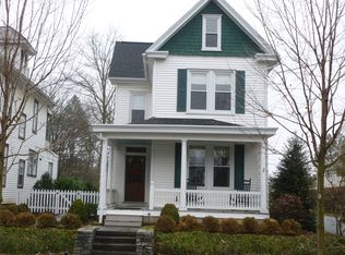 302 S Spruce St, Lititz, PA 17543