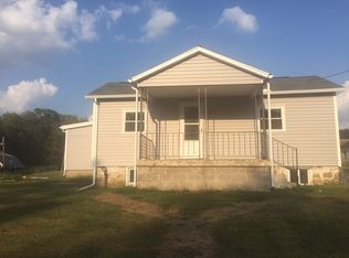 490 Westland Rd, Hickory, PA 15340