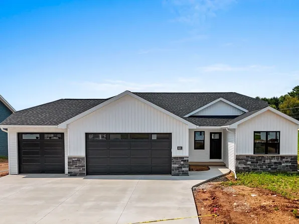 621 Horton Ter, Hortonville, WI 54944