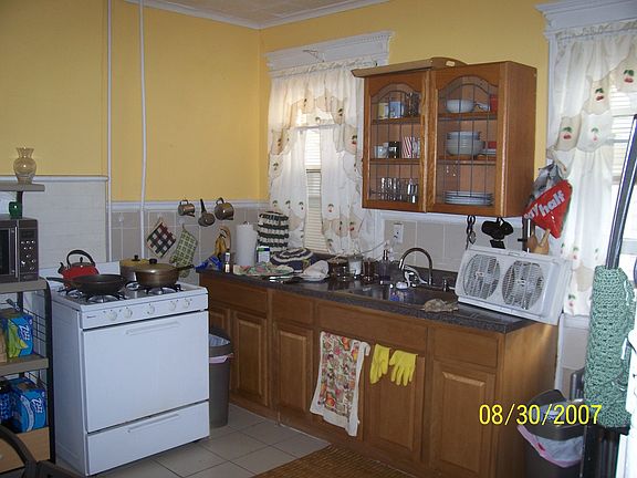 Unit 1 Kitchen
