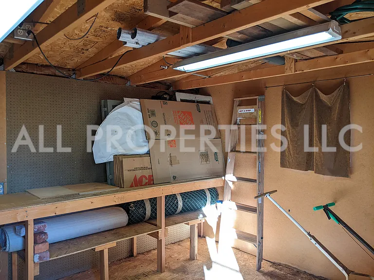 557 S Race St — Photo 49