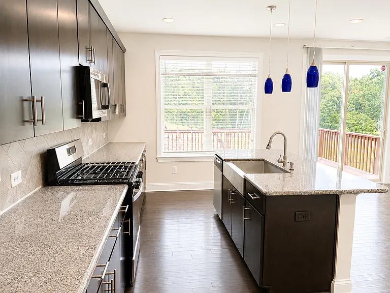 1608 Fairbanks Rd — Photo 11