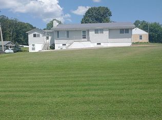 241 Graham Hill Rd, Lashmeet, WV 24733