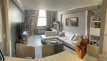 Rented by LV NY REALTY INC