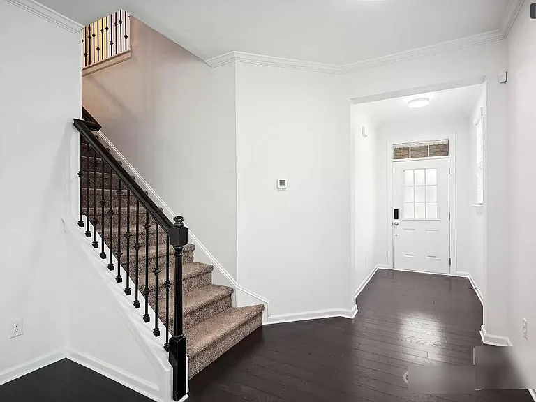 5538 Trieg Dr — Photo 17