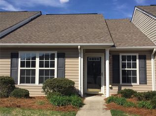 704 Carrington Ln, Thomasville, NC 27360