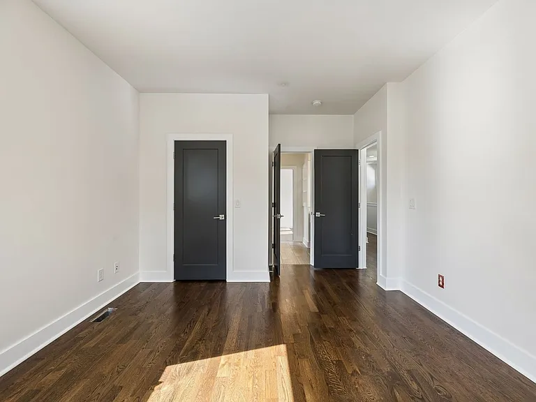 2320 Dalebrook Ct — Photo 17
